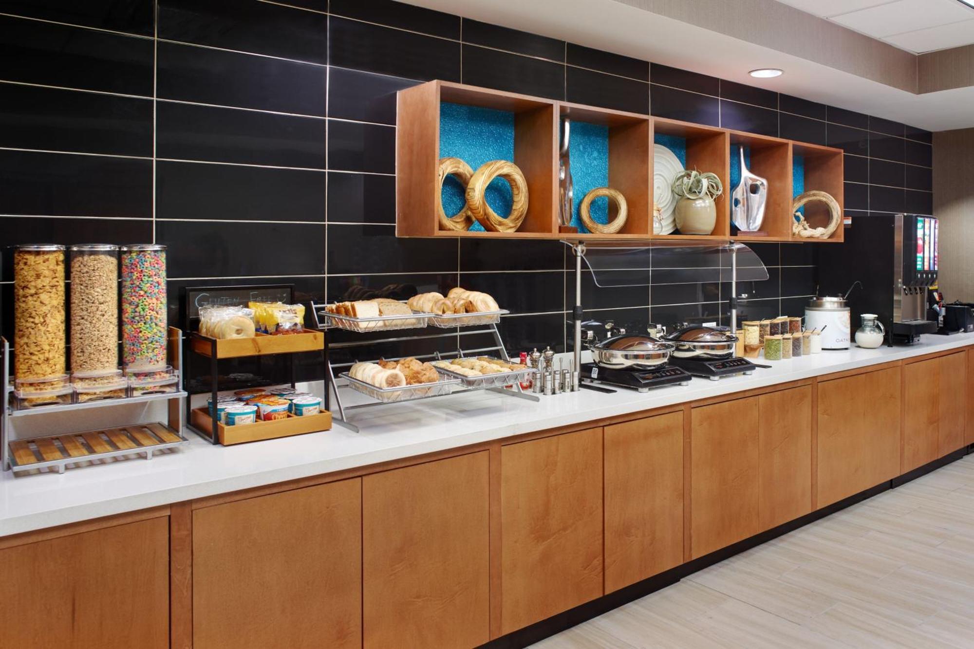 Springhill Suites Charlotte University Research Park Eksteriør bilde