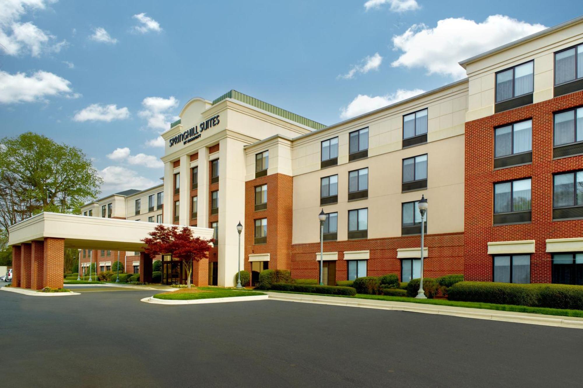 Springhill Suites Charlotte University Research Park Eksteriør bilde