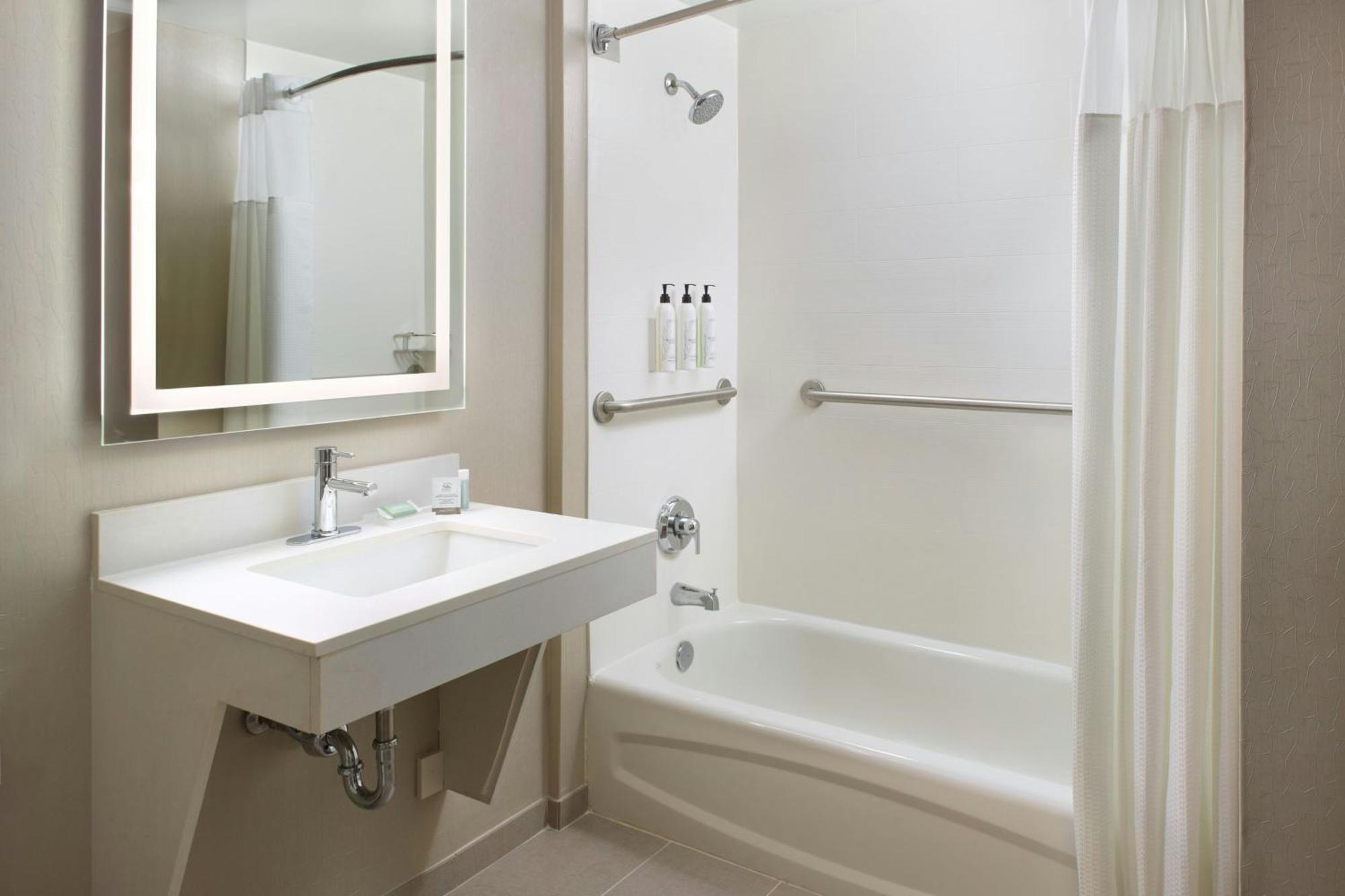 Springhill Suites Charlotte University Research Park Eksteriør bilde