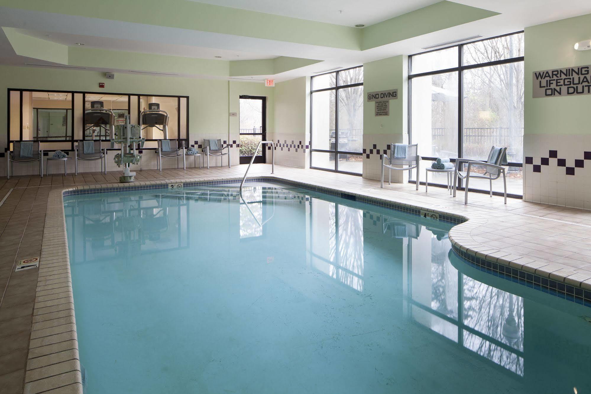Springhill Suites Charlotte University Research Park Eksteriør bilde